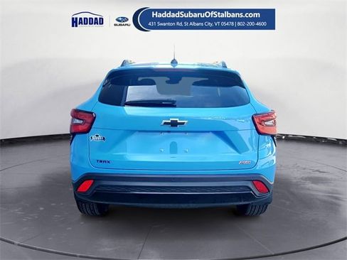 Used 2024 Chevrolet Trax RS w/ Sunroof Package image 4
