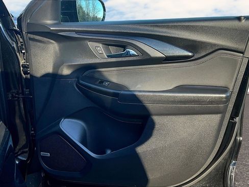 Used 2023 Chevrolet TrailBlazer RS w/ Sun and Liftgate Package image 20