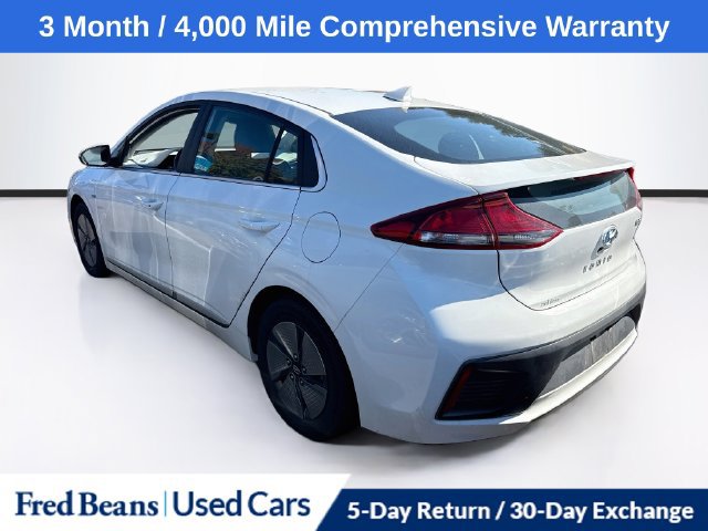 Used 2020 Hyundai Ioniq SE FWD image 5