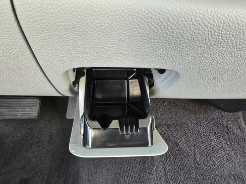 Used 2008 Chevrolet Silverado 2500 LT w/ 1LT Convenience Package image 31