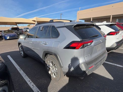 Certified 2019 Toyota RAV4 XLE Premium image 3