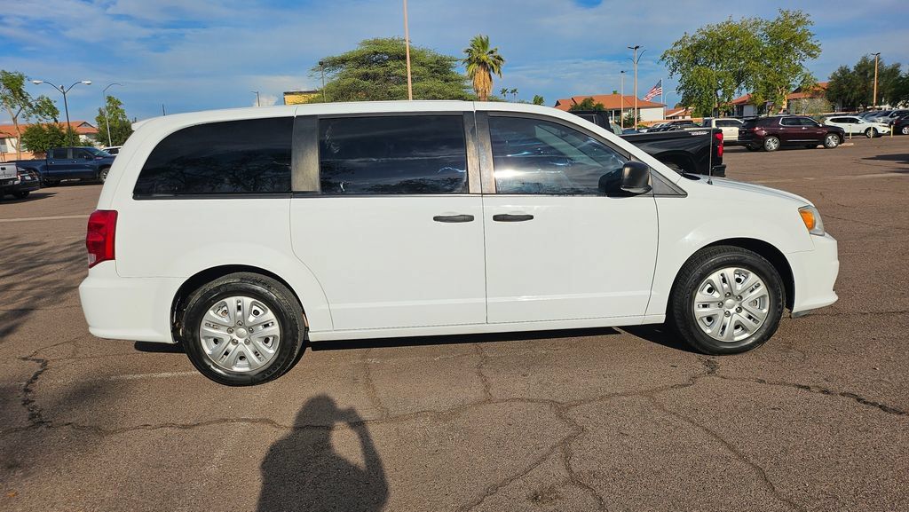 Used 2019 Dodge Grand Caravan SE FWD image 11