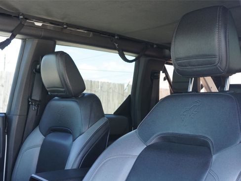 Used 2023 Ford Bronco Black Diamond w/ Sasquatch Package AWD/4WD image 12