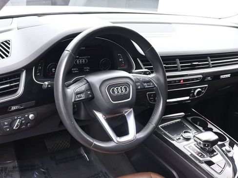 Used 2018 Audi Q7 3.0T Prestige AWD/4WD image 30