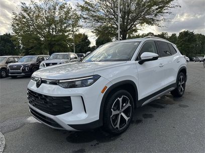 New 2025 Volkswagen Tiguan SE