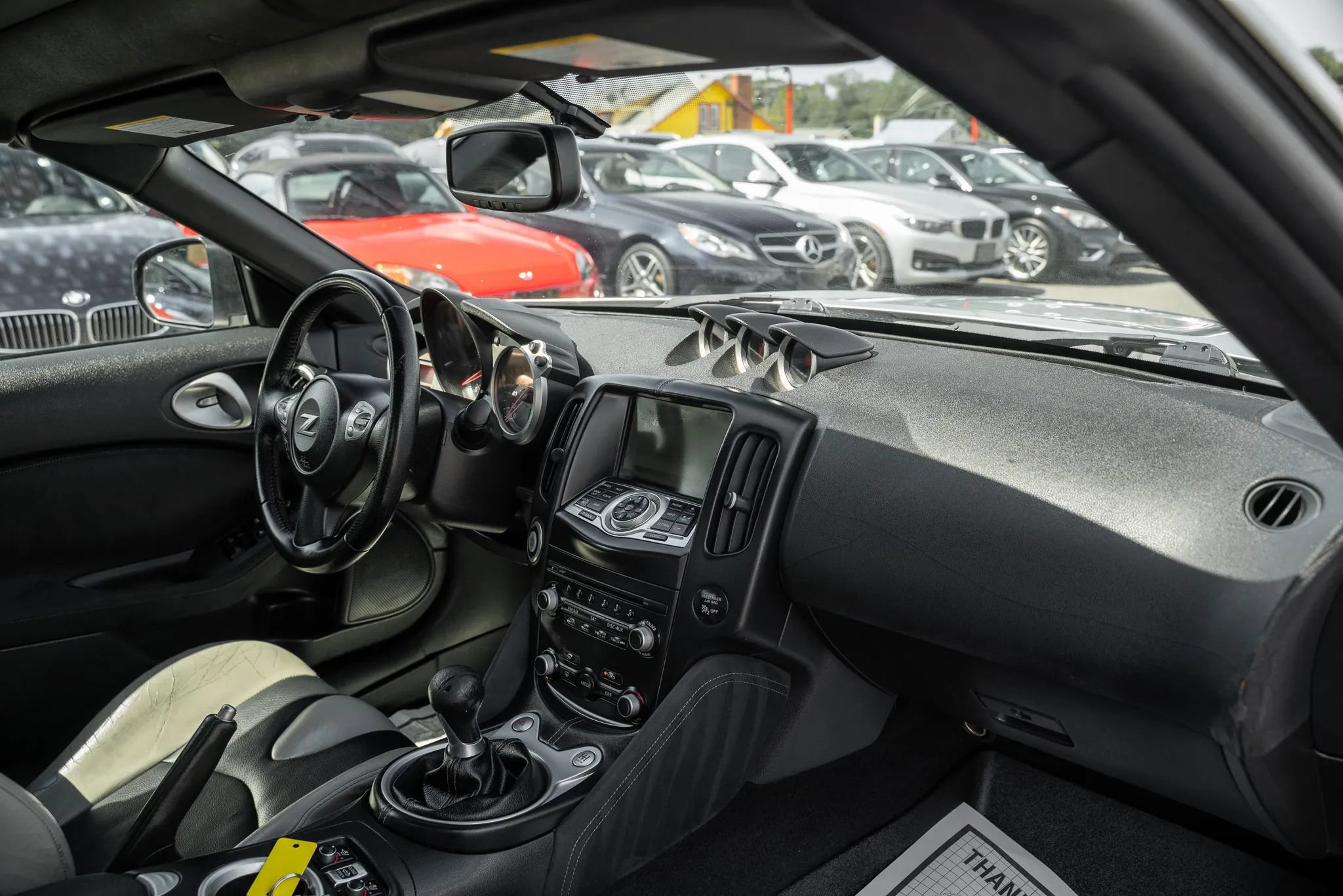 Used 2010 Nissan 370Z Touring w/ Sport Pkg RWD image 15
