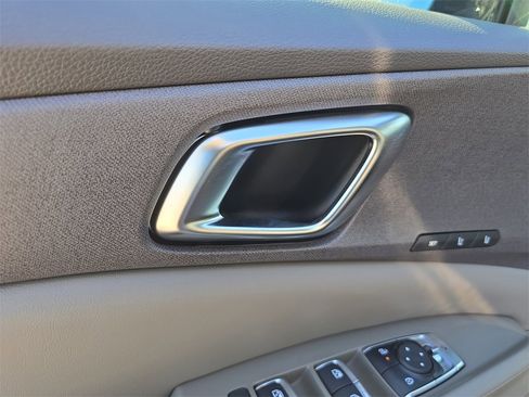 New 2026 Kia Carnival EX image 19