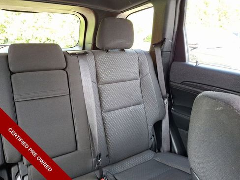 Certified 2021 Jeep Grand Cherokee Laredo AWD/4WD image 20