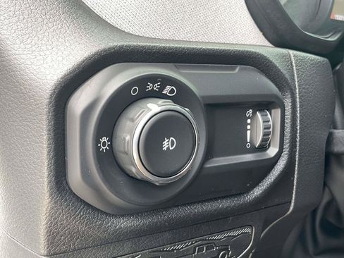 Used 2024 Jeep Wrangler Unlimited Sport AWD/4WD image 18