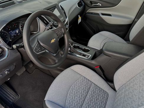 New 2024 Chevrolet Equinox LS w/ LS Convenience Package image 8