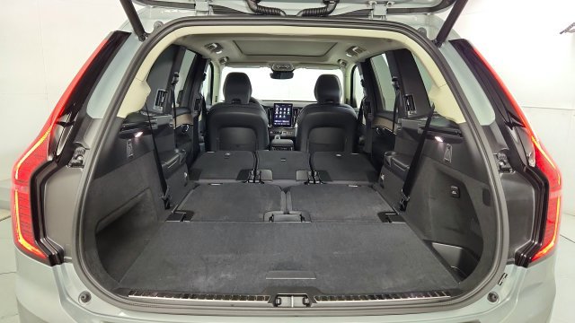 New 2026 Volvo XC90 T8 Plus AWD/4WD image 42
