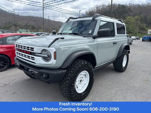 Used 2024 Ford Bronco Heritage Edition image 1