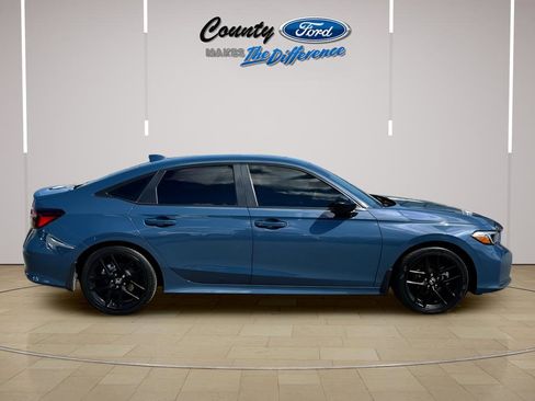 Used 2025 Honda Civic Sport image 6
