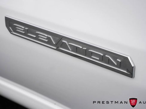 Used 2025 GMC Sierra 1500 Elevation w/ Preferred Package image 11