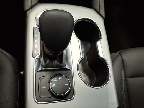Used 2023 Chevrolet Blazer LT FWD image 22