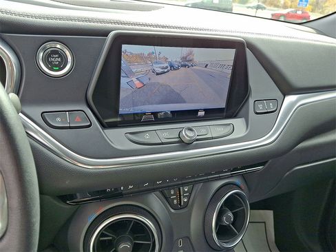 Used 2020 Chevrolet Blazer LT image 15