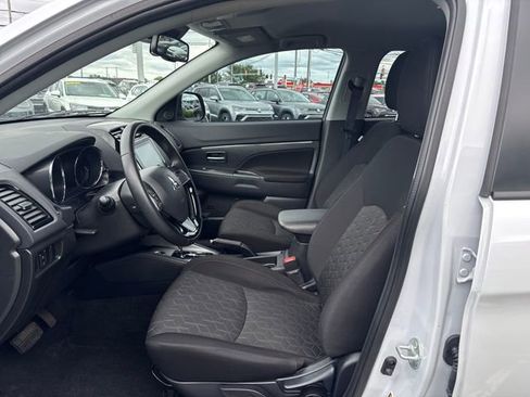 Used 2024 Mitsubishi Outlander Sport AWD image 9