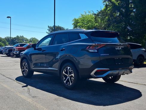 Used 2023 Kia Sportage EX AWD/4WD image 4