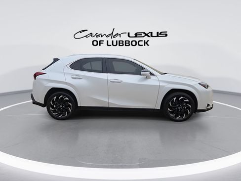 Used 2023 Lexus UX 250h FWD w/ Accessory Package (Z2) image 9