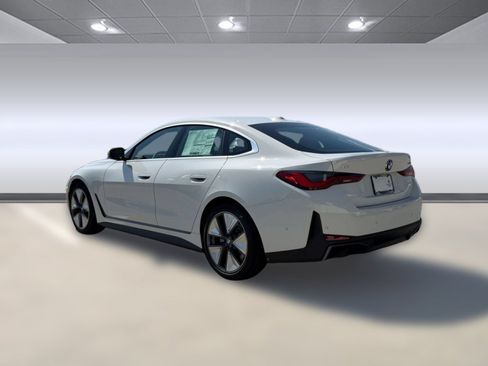 New 2026 BMW i4 eDrive40 w/ Premium Package RWD image 3