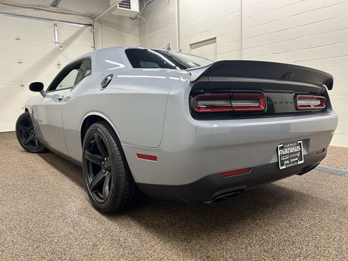 Used 2022 Dodge Challenger SRT Hellcat w/ Plus Package image 4