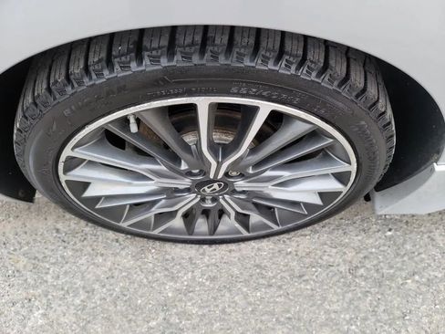 Used 2018 Hyundai Elantra Sport w/ Sport Premium Package 03 FWD image 26