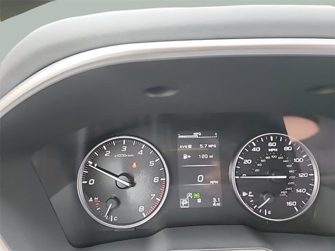 Used 2025 Subaru Outback Limited image 24