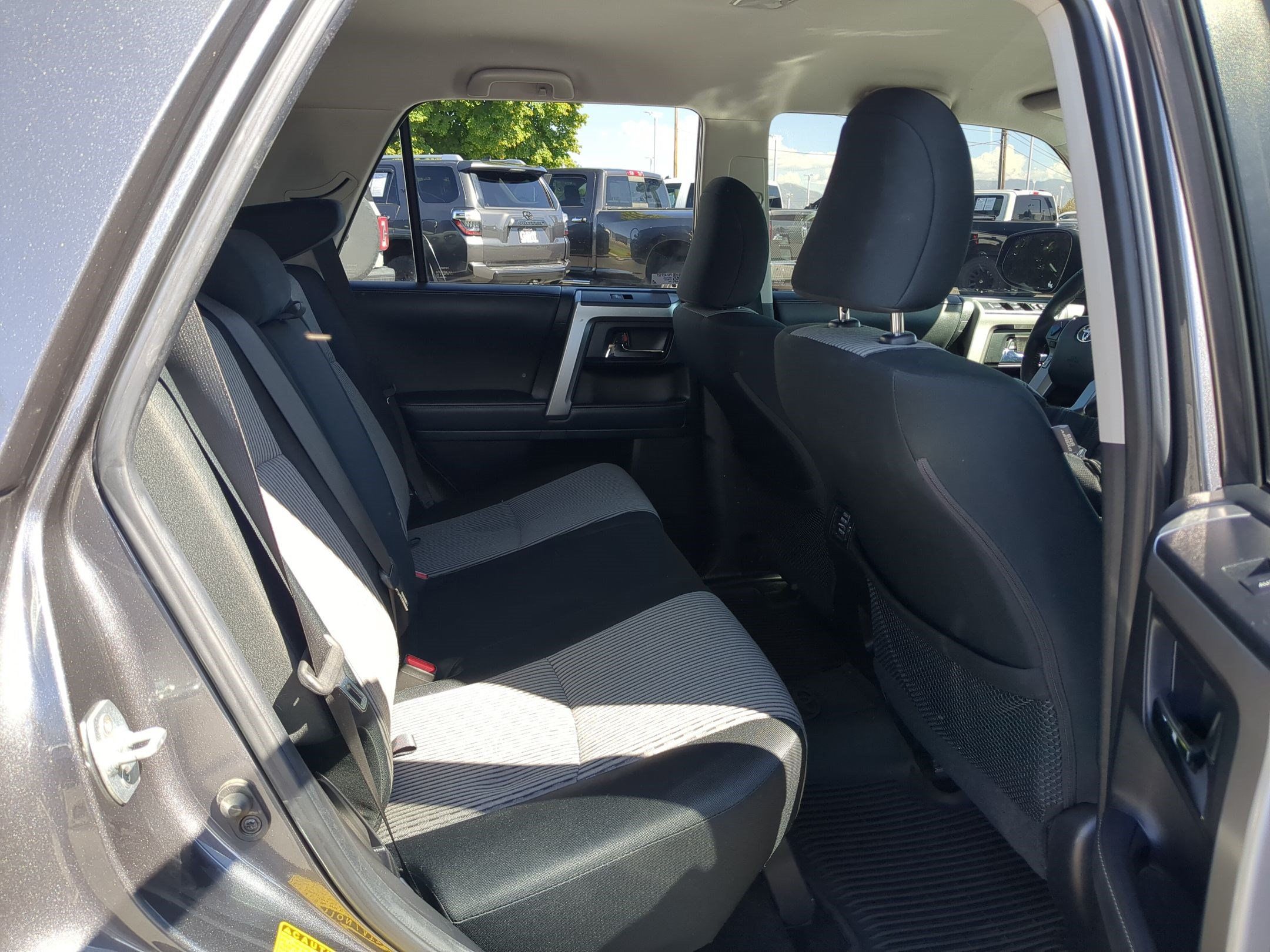Used 2023 Toyota 4Runner SR5 AWD/4WD image 31