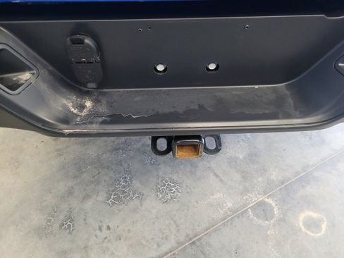 Certified 2023 Jeep Gladiator Mojave w/ Cold Weather Group image 9