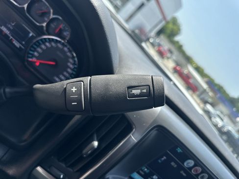 Used 2019 Chevrolet Silverado 1500 LT w/ All Star Edition image 18