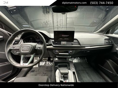 Used 2022 Audi SQ5 Premium Plus w/ Premium Plus Package image 15