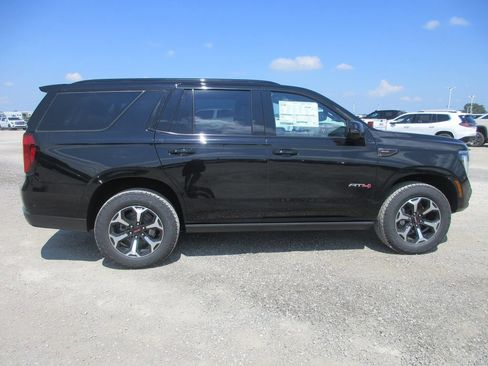 New 2026 GMC Yukon AT4 w/ AT4 Premium Package AWD/4WD image 3