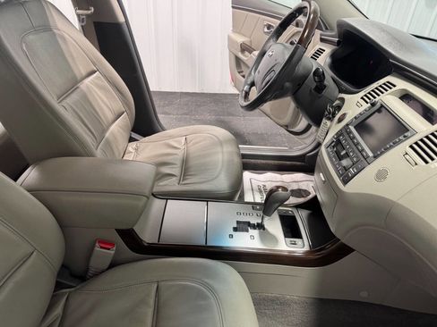 Used 2010 Hyundai Azera Limited w/ Navigation Pkg 3 image 22