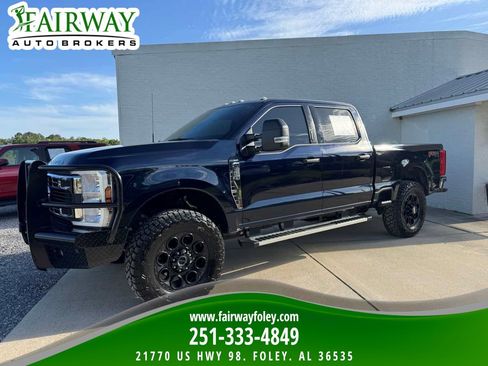 Used 2024 Ford F250 XLT image 1