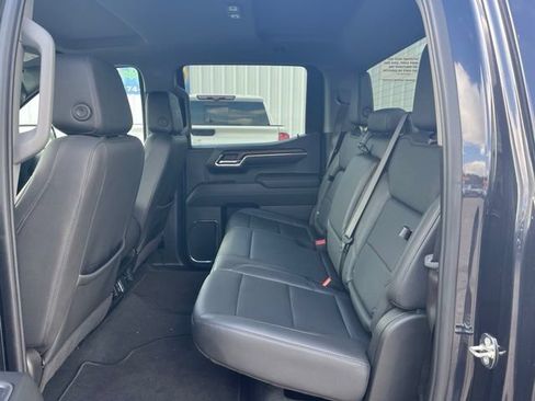 Used 2024 GMC Sierra 1500 SLT AWD/4WD image 11