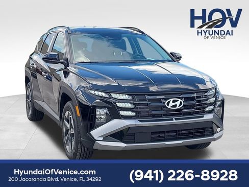 New 2025 Hyundai Tucson SEL image 1