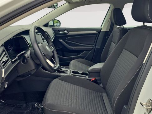 Certified 2024 Volkswagen Jetta S FWD image 4