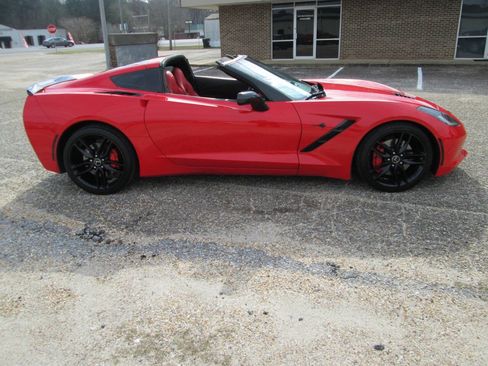 Used 2014 Chevrolet Corvette Stingray Z51 2dr Coupe w/ 3LT Preferred Equipment Group image 14