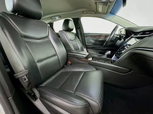 Used 2016 Cadillac XTS Luxury image 15