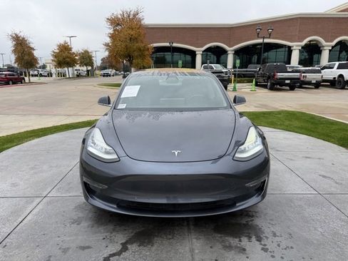 Used 2018 Tesla Model 3 Long Range image 2