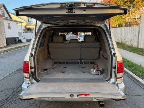 Used 2006 Lexus LX 470 4WD image 12