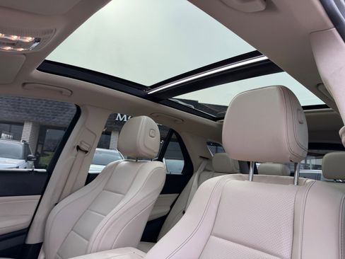 Used 2022 Mercedes-Benz GLE 350 w/ AMG Line Exterior image 35