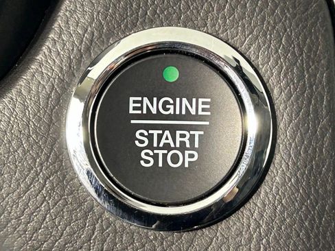 Used 2017 Ford Fusion Titanium image 23