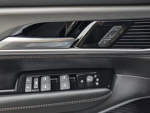 New 2026 Jeep Grand Wagoneer Limited AWD/4WD image 26