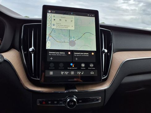 New 2026 Volvo XC60 B5 Plus w/ Protection Package Premier image 15