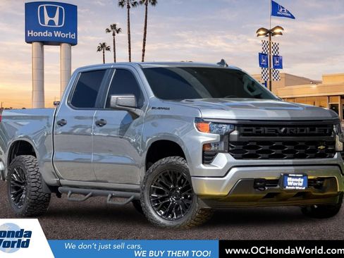Used 2026 Chevrolet Silverado 1500 Custom RWD image 1