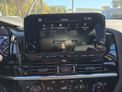 New 2025 Nissan Pathfinder SL image 21