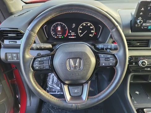 Used 2024 Honda Pilot TrailSport image 23