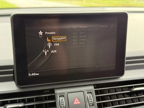 Used 2018 Audi Q5 2.0T Premium w/ Convenience Package AWD/4WD image 23