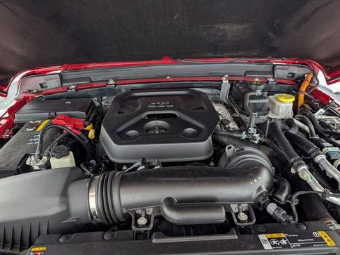 Used 2024 Jeep Wrangler Unlimited Rubicon 4xe image 27
